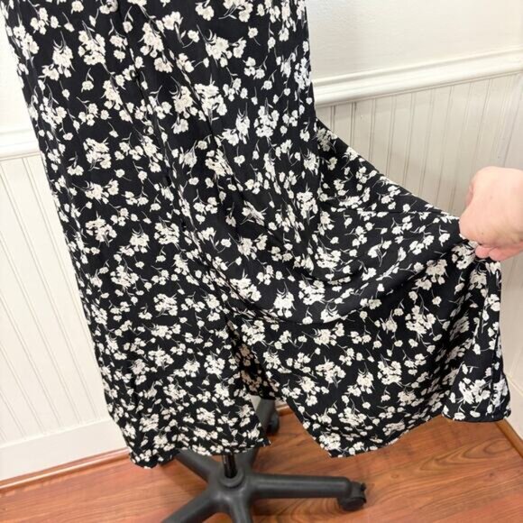 Disturbia UK 10 US 6 Shirt Dress Demeter Dark Floral Print V-Neck Midi Length - Picture 3 of 13